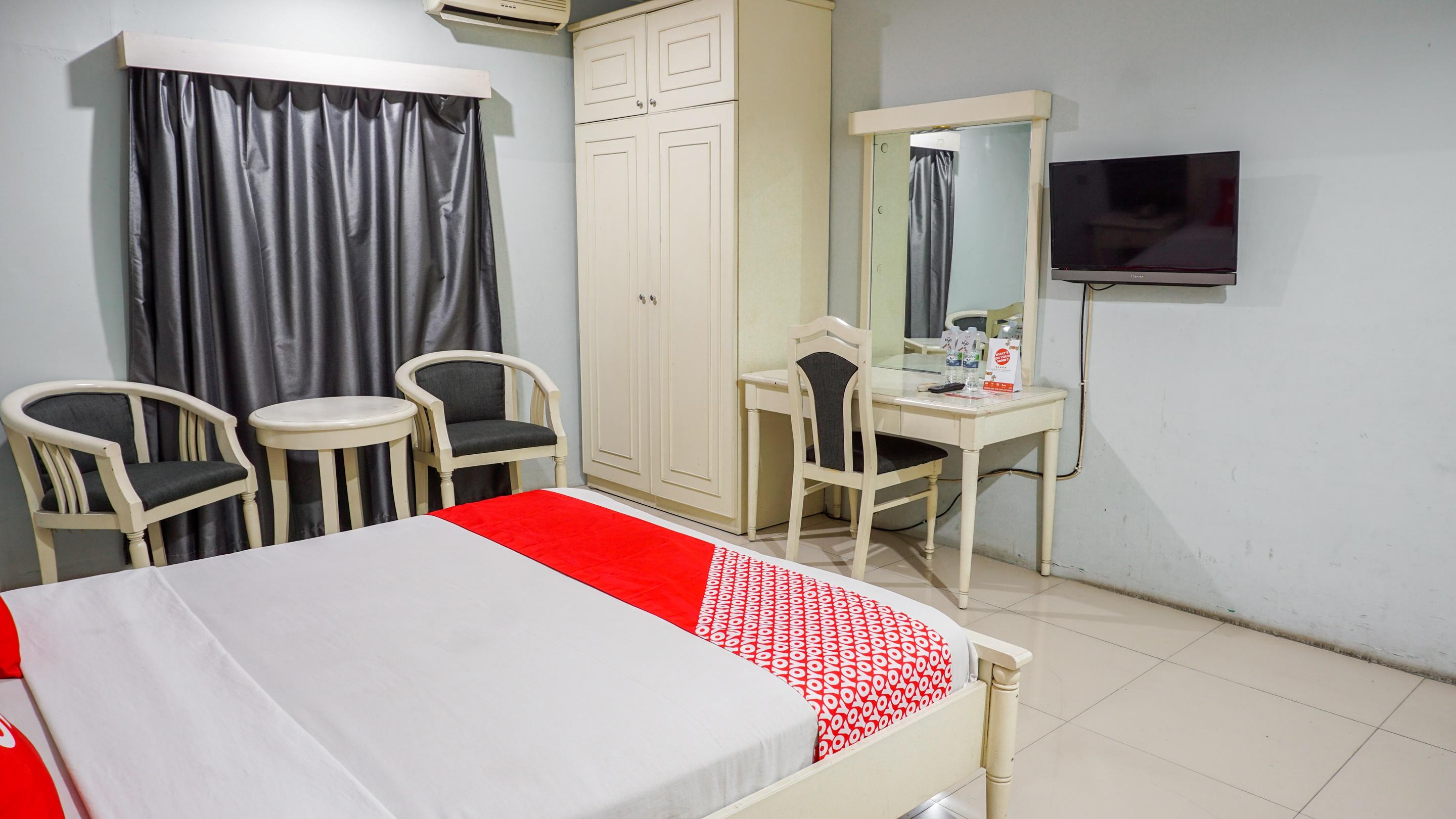 Oyo 2085 Chrysanta Hotel Bandung Bagian luar foto
