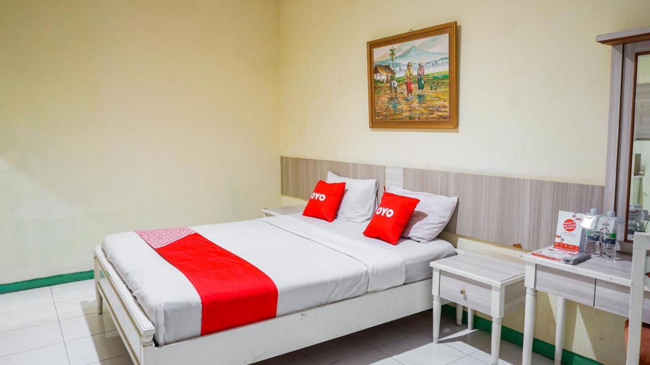 Oyo 2085 Chrysanta Hotel Bandung Bagian luar foto