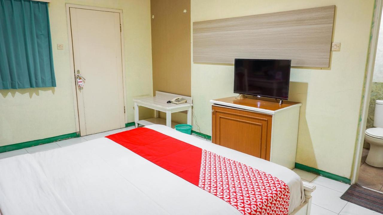 Oyo 2085 Chrysanta Hotel Bandung Bagian luar foto