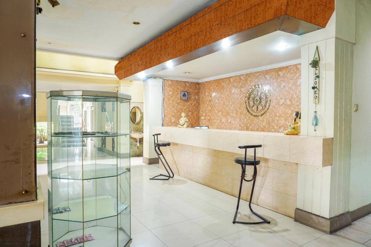 Oyo 2085 Chrysanta Hotel Bandung Bagian luar foto