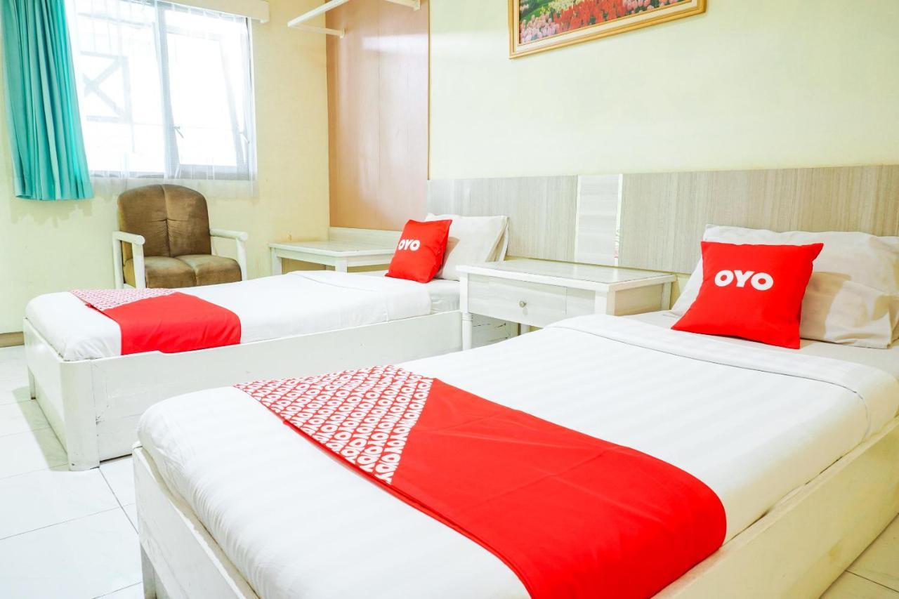 Oyo 2085 Chrysanta Hotel Bandung Bagian luar foto